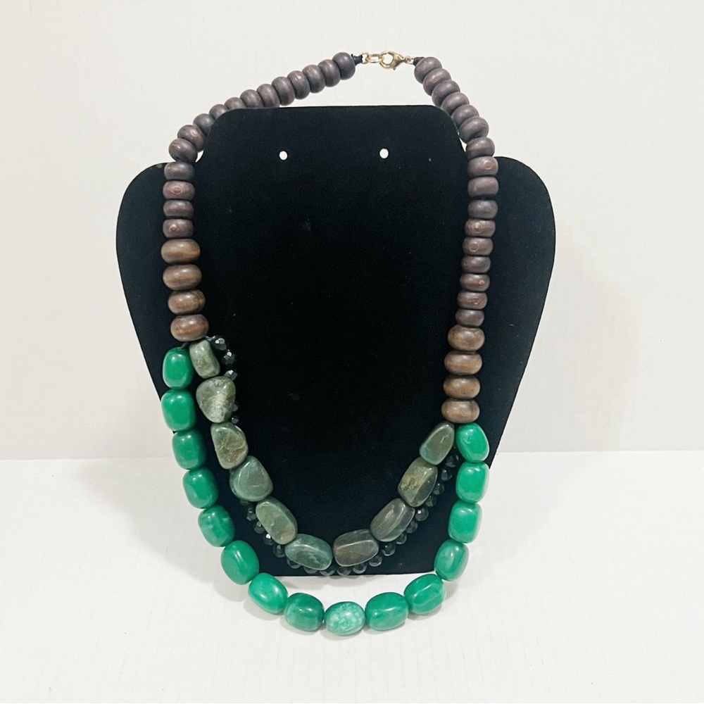 Vintage Art Deco Phenolic Resin Emerald Green Graduated Bead Necklace